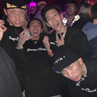 dj路灯下的小姑娘英文版mp3